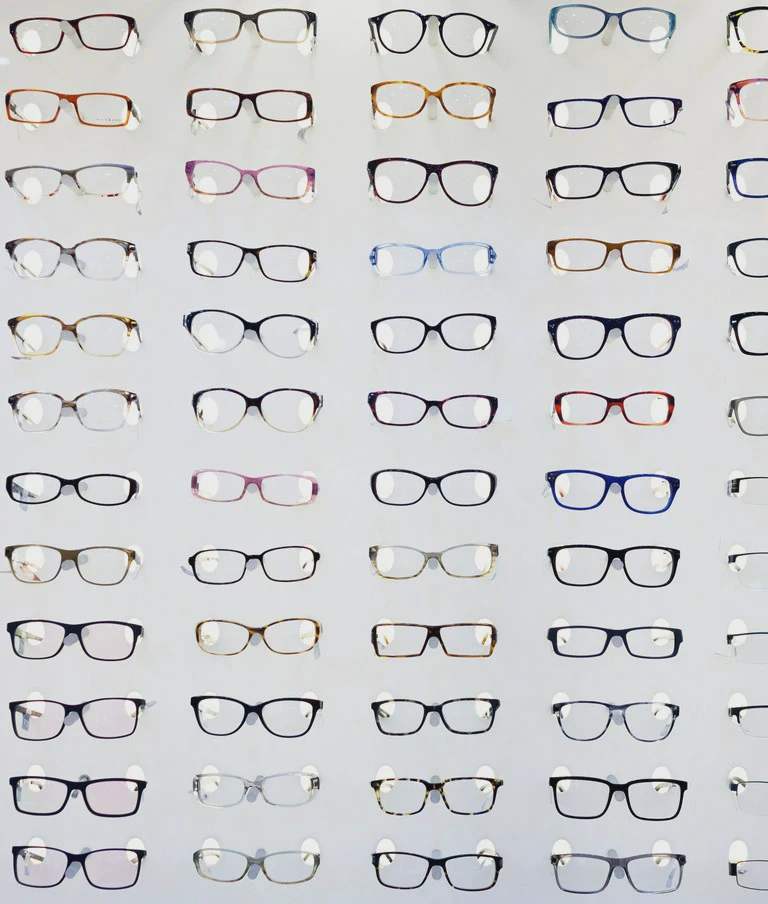 Oprawki na&nbsp;półce